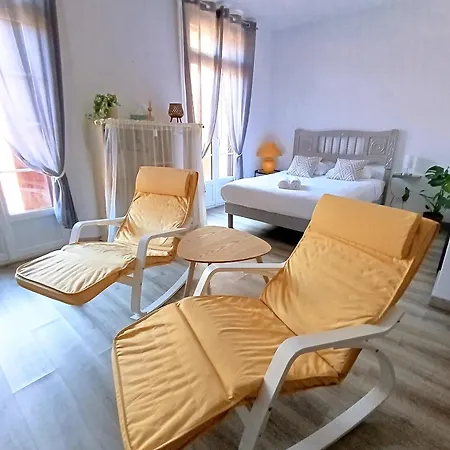 Apartment 8, 2eme Etage, Climatise, Confort Avec Terrasse Ensoleillee Plein Sud *